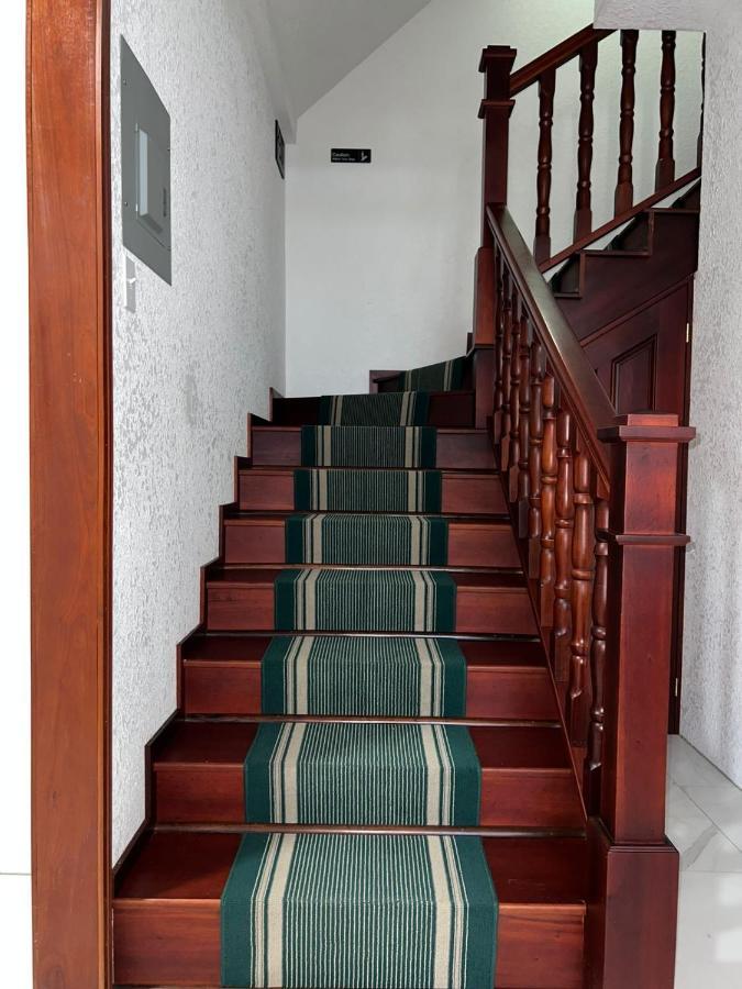 One South Place Hotel Belize City Esterno foto