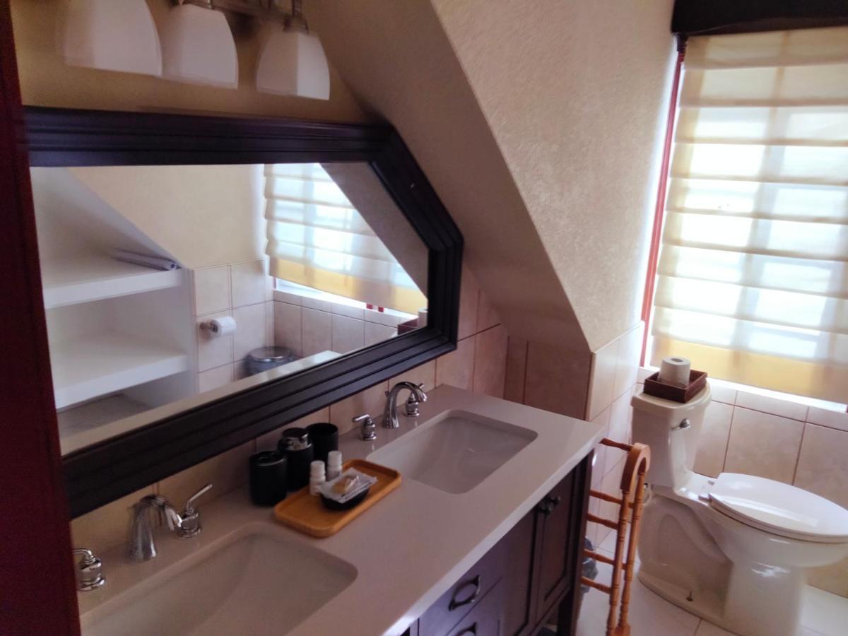 One South Place Hotel Belize City Esterno foto