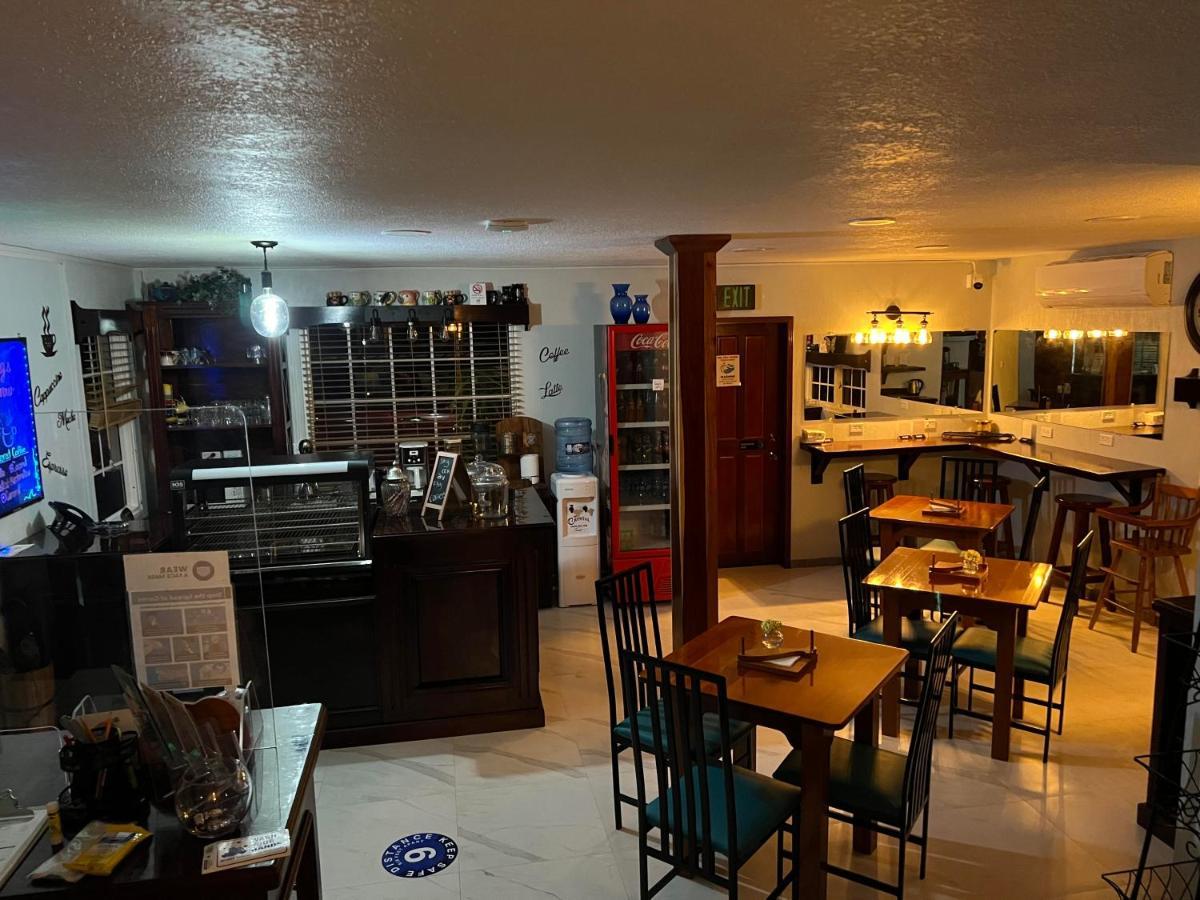 One South Place Hotel Belize City Esterno foto