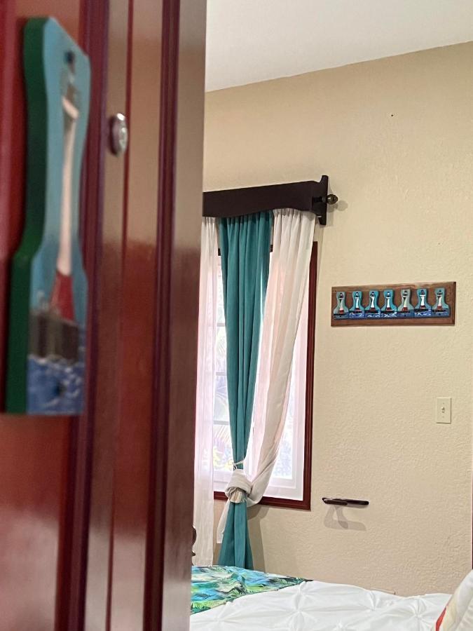 One South Place Hotel Belize City Esterno foto