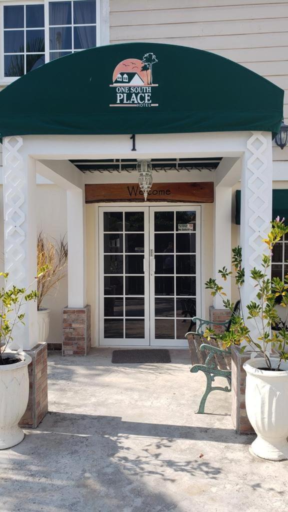 One South Place Hotel Belize City Esterno foto